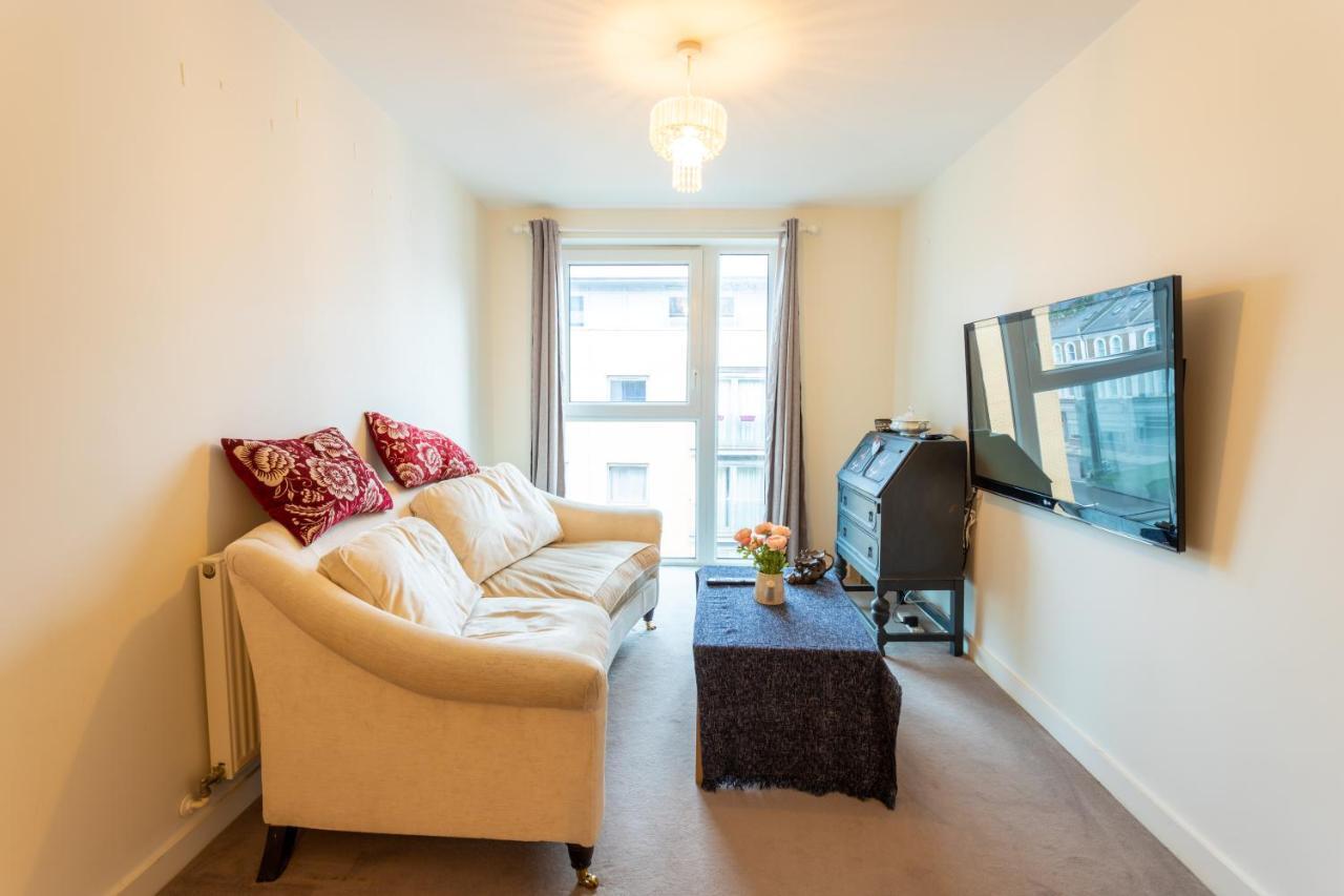 Amazing Modern 2 Bedroom Flat In Greenwich For 4 People London Exteriör bild