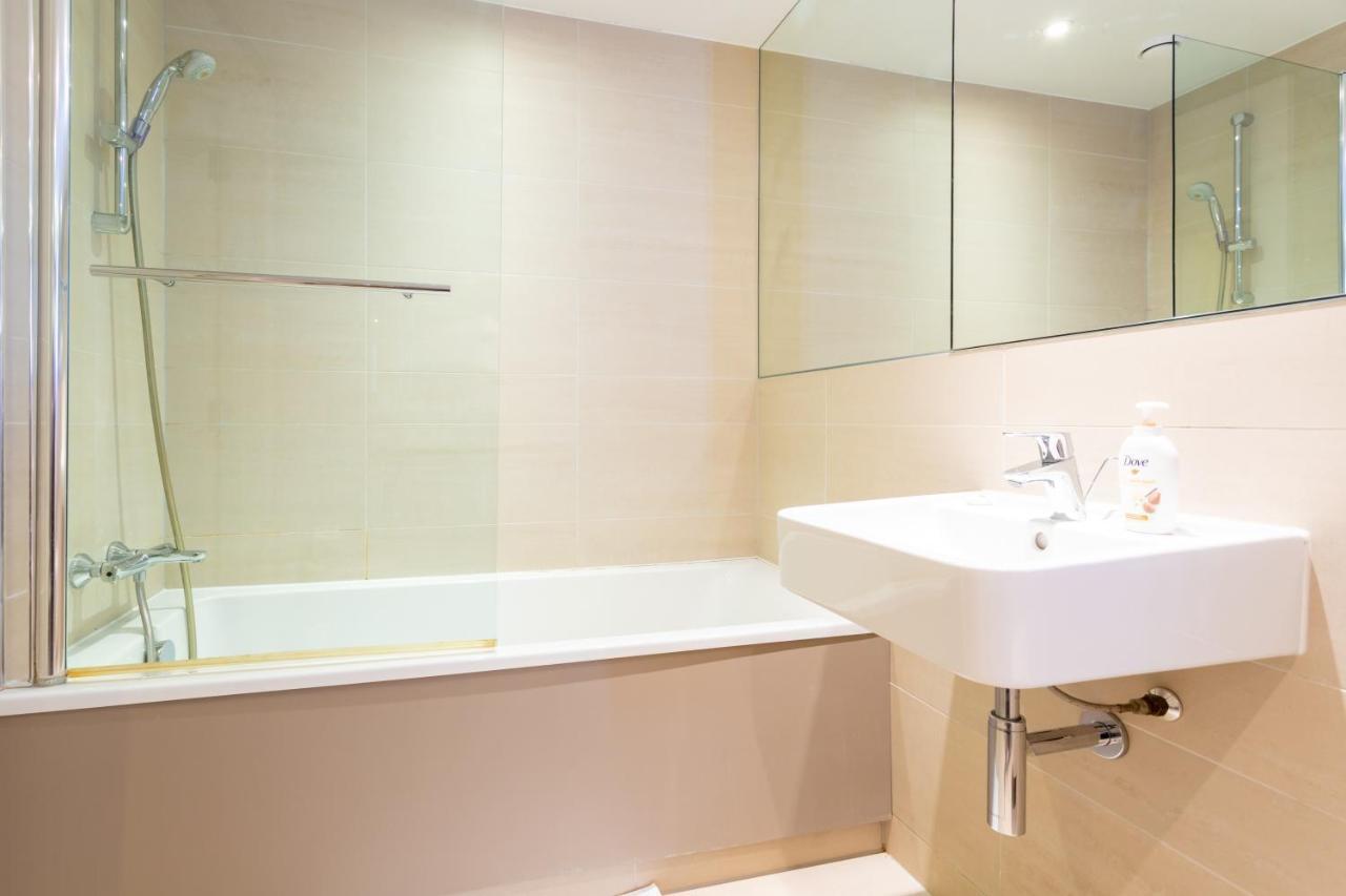 Amazing Modern 2 Bedroom Flat In Greenwich For 4 People London Exteriör bild