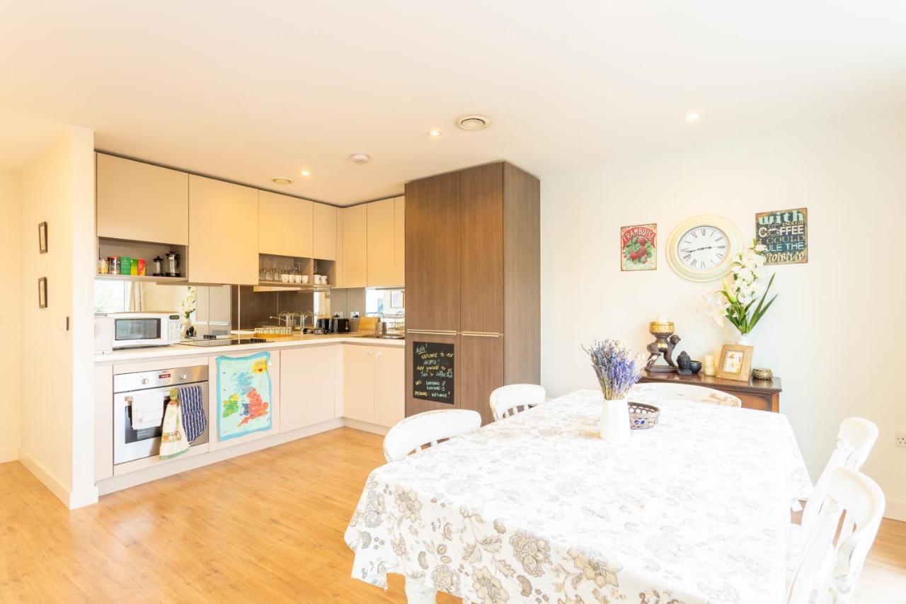 Amazing Modern 2 Bedroom Flat In Greenwich For 4 People London Exteriör bild